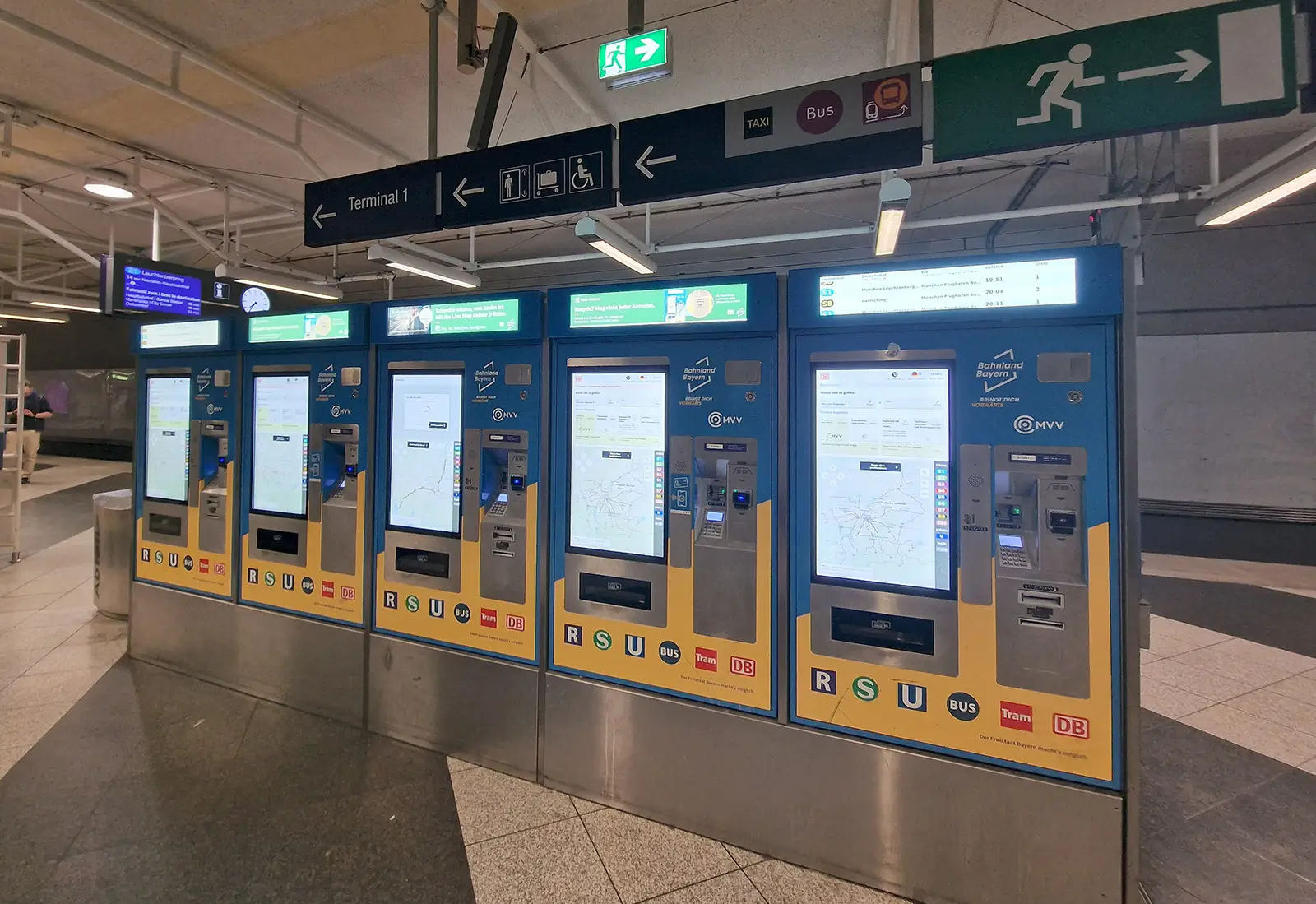 Ticket machine at Munich Airport S-Bahn station