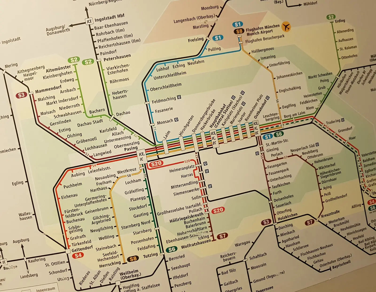 Munich public transport network map showing S-Bahn, U-Bahn, tram, and bus routes