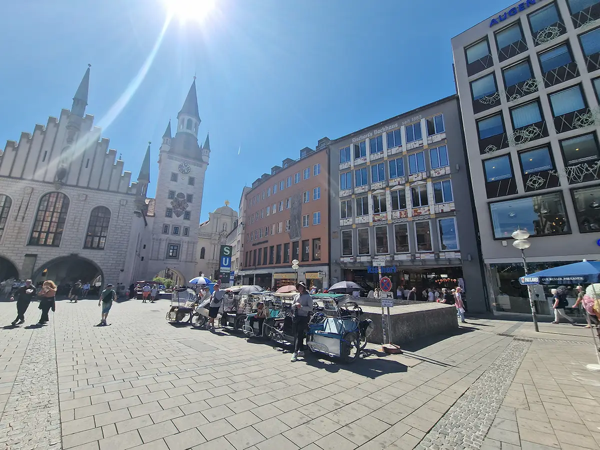 Strong summer sun near Marienplatz in Munich