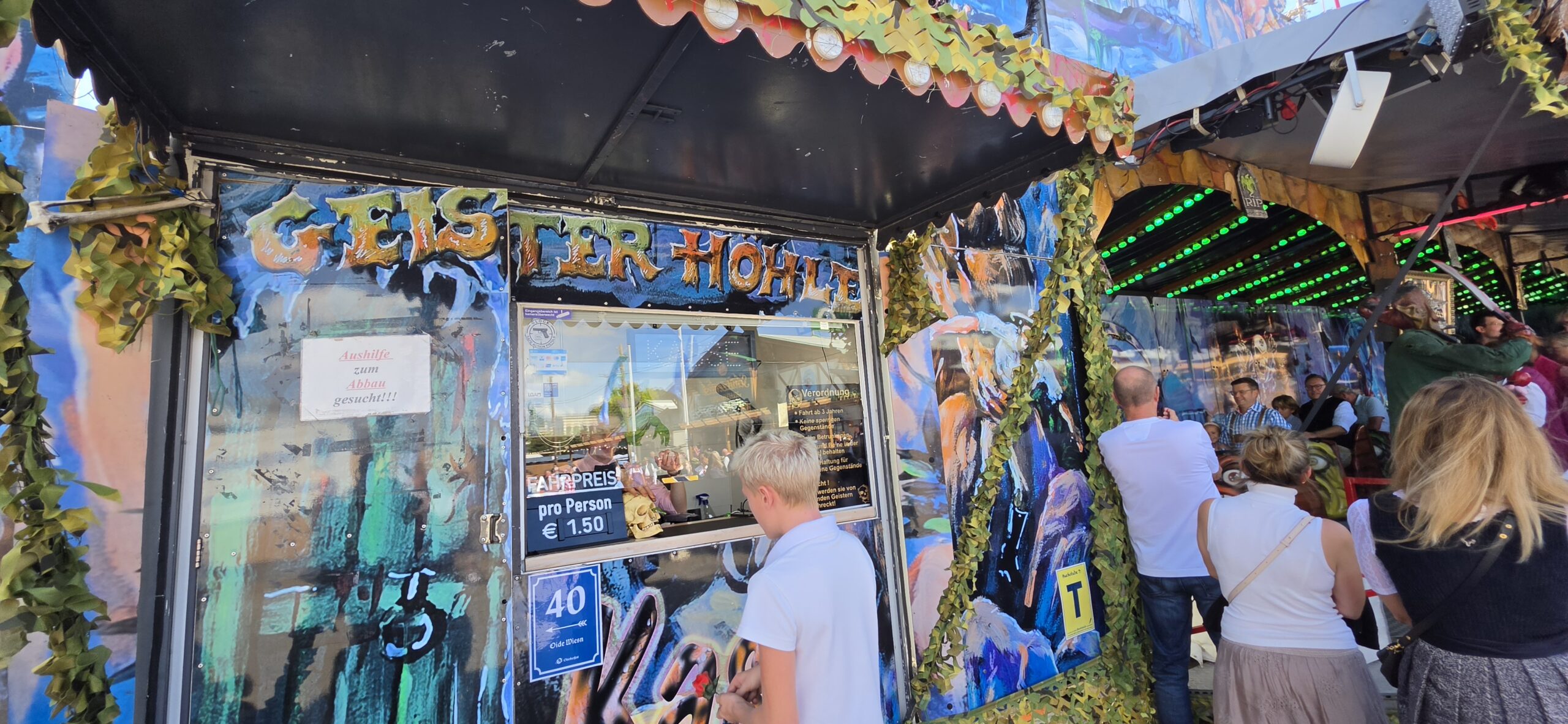 Historic Oide Wiesn ride with a €1.50 ticket price