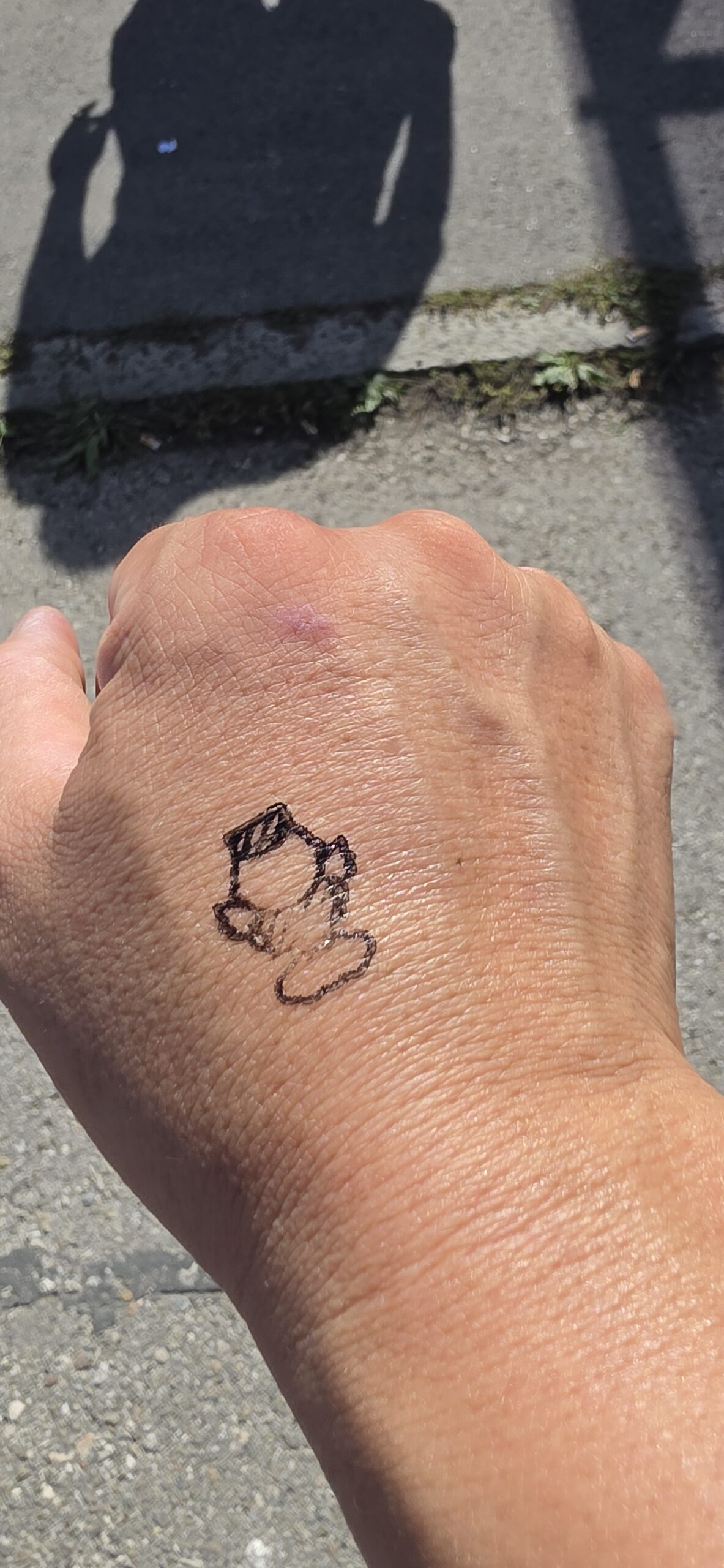Hand stamp used for re-entry to the Oide Wiesn